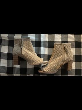 Beige Peep-Toe Perforated Block Heel Booties - Women's